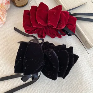 Ensemble élégant de chouchous en velours noir et rouge vin avec longs rubans et paillettes