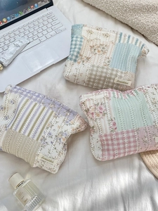 Quilted Floral Patchwork Makeup Bag Hollow Out Lace Large Capacity Travel Cosmetic Pouch Portable Toiletry Organizer