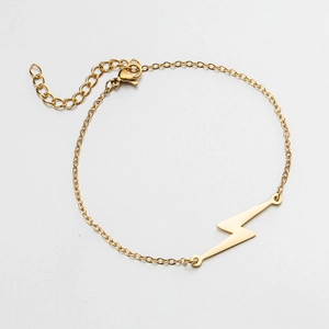 Chic gold-plated lightning bolt pendant bracelet with adjustable lobster clasp chain