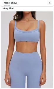 Vista frontale del set yoga grigio-blu con reggiseno a scollo quadrato e leggings
