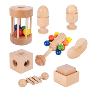 8-piece set of natural wood Montessori baby rattles and sensory development toys