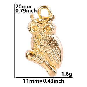 Macro view of owl pendant with dimensions 20x11mm and 1.6g weight on white background