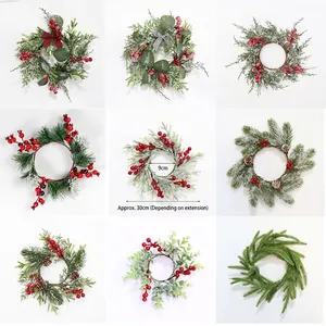Mini Weihnachts Kranz Kerzenringe Künstliche Kiefernnadel Rote Beeren Schneebedeckte Kiefernzapfen Tischdekoration Festlich