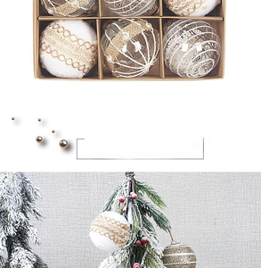 Detail of 8cm transparent Christmas balls with lace burlap and pearls in gift box