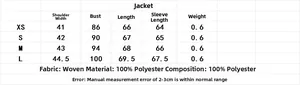 Tabella taglie dettagliata per giacca di jeans oversize con misure in cm e info materiale