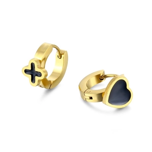 Boucles d'oreilles créoles en acier doré avec pendentifs trèfle et cœur noirs