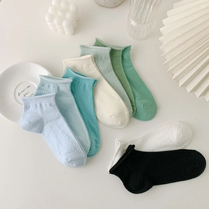 Pastel color cotton ankle socks with vertical rib knit texture in a multi-color set