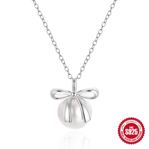 Elegant S925 sterling silver necklace with a bow pendant and a lustrous white pearl