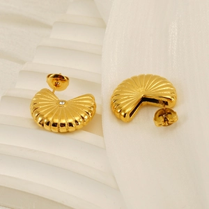 Elegant gold fan-shaped stud earrings with radial stripes and center crystal accent