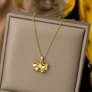 Elegant Bowknot Pendant Necklace For Women Titanium Steel Gold Plated Copper Fashion Jewelry Accessory