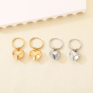 Chic 3D geometric heart earrings in gold and silver finish for fashion jewelry