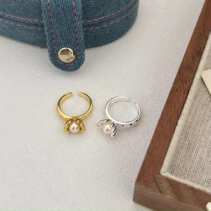 Elegant 925 sterling silver pearl bamboo rings in gold and silver finish