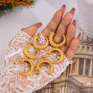 Hip-hop gold-plated C-shaped earrings with unique beaded texture and multilayer design