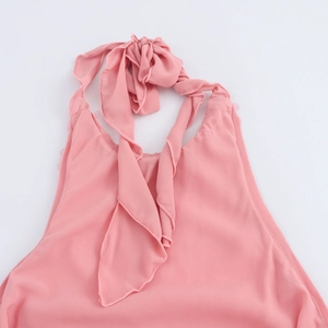 Robe rose dos nu à sequins avec licou et détails de lacets délicats au col pour femme