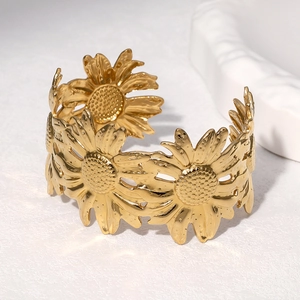 Exquisite 18k gold plated stainless steel wide open bangle with sunflower design