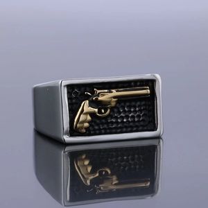 Bague motard en acier inoxydable pour homme avec revolver doré et anneau argent