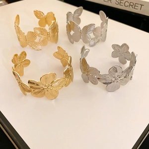 Flower Butterfly Cuff Bracelet Iron Metal Open Adjustable Vintage Elegant Embossed Aesthetic Jewelry For Women