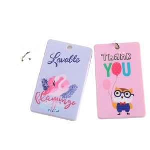 Tarjeteros minimalistas de flamenco y búho con llaveros en colores rosa y morado