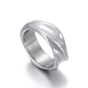 Stainless Steel Irregular Wave Twisted Geometric Ring Polished Surface Minimalist Hip Hop Chunky Jewelry