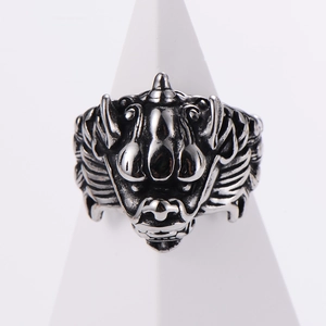 Punk style 304 stainless steel ring with vintage silver dragon head carving for men