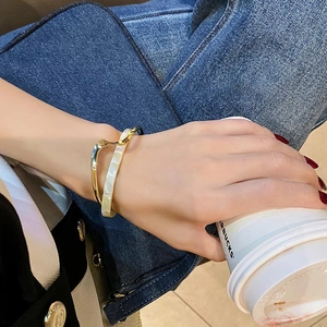 Minimalist gold-plated acrylic geometric double-layer open cuff bracelet for women