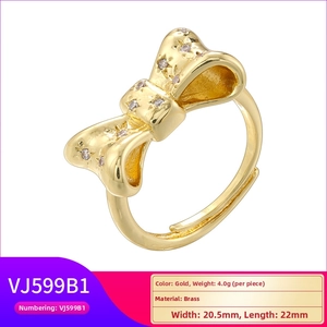 Detail eines verstellbaren Messingbogens mit weißen Zirkonia und 18K Goldfinish