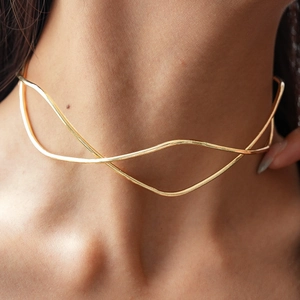 Minimalist double layer wavy golden choker necklace with geometric crossover design
