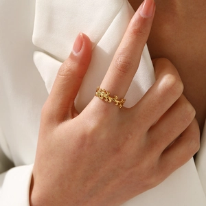 Bague Ouverte Feuille De Vigne Vintage Acier Inoxydable Plaqué Or 18K Bijoux Ajustables Pour Femmes Style Ethnique