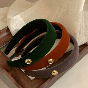 Retro Velvet Padded Headband For Women High Top Sponge Hair Hoop With Gold Button Vintage Fashion Accessory Elegant