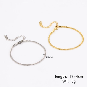Minimalist stainless steel glittering star chain bracelet in silver and gold finishes