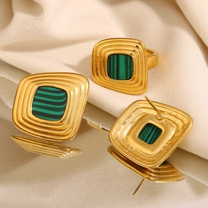 Retro 18K gold plated stainless steel jewelry set with green striped malachite inlay