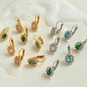 Boucles d'oreilles vintage en zircon ovale avec halo sur base en acier inoxydable