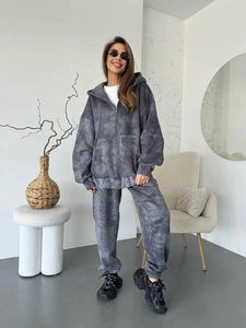 Ensemble survêtement femme gris tie-dye avec sweat à capuche et jogging taille haute