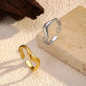 Minimalist wavy open rings in gold and silver finish with adjustable matte metal design