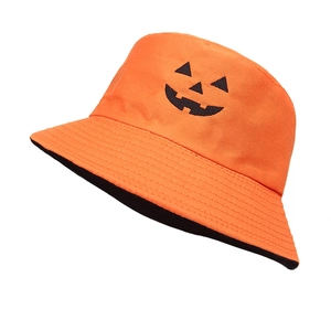 Oranger Halloween Anglerhut mit besticktem Kürbisgesicht und breiter Krempe für Sonnenschutz