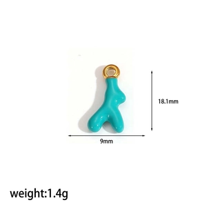 Detailed dimensions of turquoise fruit pendant with 18.1mm height and 1.4g weight