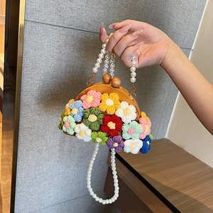 Floral crochet shell handbag with wooden frame and pearl strap in fairy style