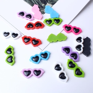 Mini colorful heart-shaped resin sunglasses charms for DIY crafts and phone cases