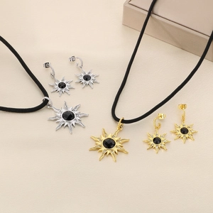 Collier Et Boucles D'Oreilles Étoile À Huit Branches Acier Inoxydable Avec Verre Noir Et Strass Et Corde Tissée Bijoux