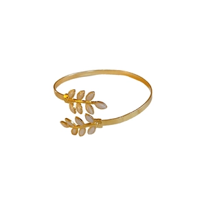 Minimalist gold leaf open cuff bracelet with white pearl inlay for women fashion