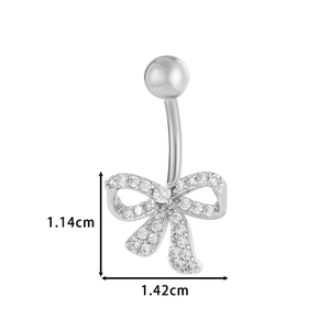 Détail du piercing nombril noeud en argent avec zircons AAA et dimensions 1,14x1,42cm