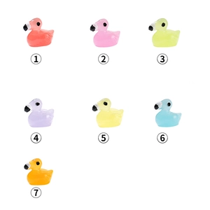 Set of 7 colorful luminous resin flamingo figurines for DIY micro landscape decor