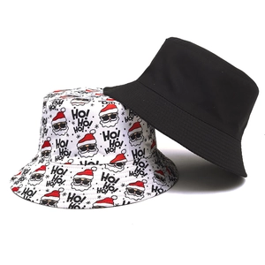 Christmas print reversible bucket hat with Santa Claus motif and black outdoor sun cap