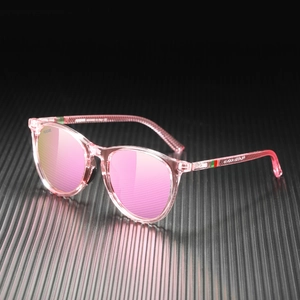 Detail of KDEAM pink polarized sunglasses with transparent frame and mirror lenses