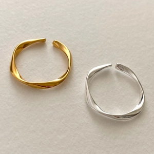 Minimalist S925 sterling silver wave twisted open rings in gold and silver finishes