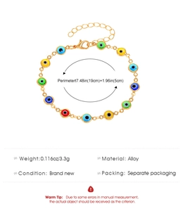 Detailweergave van de kleurrijke Evil Eye kralenarmband met karabijnsluiting en verlengstuk