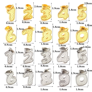 Tabella dettagliata delle dimensioni dei ciondoli numerici in oro e argento per gioielli
