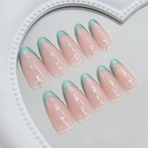 Cat-Eye-Sternenmuster Kunstnägel mit mintgrüner French-Tip in langer ovaler Form