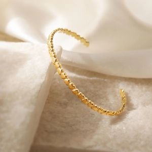 Elegant 18K gold plated heart textured stainless steel open cuff bracelet for women