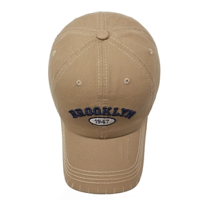 Berretto da baseball kaki vintage con ricamo Brooklyn 1947 e dettagli usurati